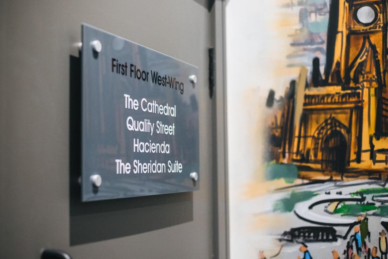 Black Lion Hotel Manchester Salford  Ngoại thất bức ảnh