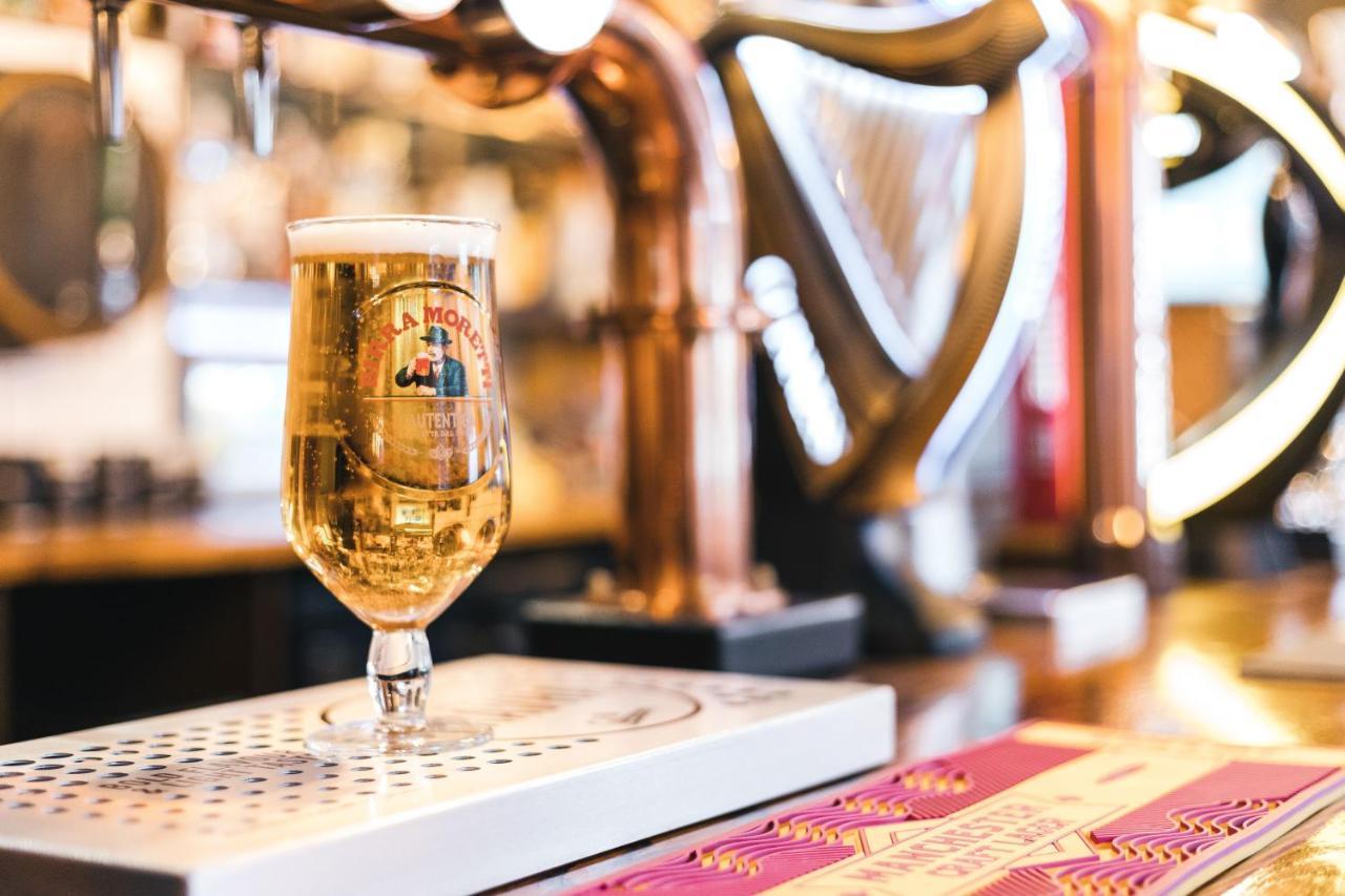 Black Lion Hotel Manchester Salford  Ngoại thất bức ảnh