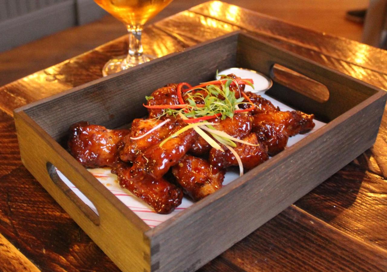 Black Lion Hotel Manchester Salford  Ngoại thất bức ảnh